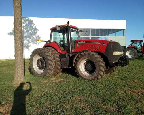 Case IH Magnum 305