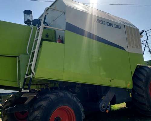 Cosechadora Claas Medion 310 (2008) – 3.500 Hs