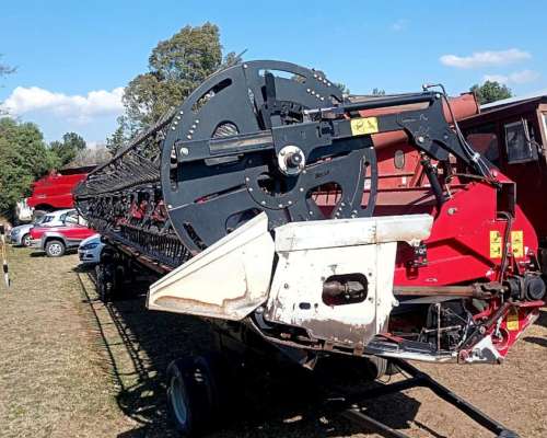 New Holland Cr7.90, con Draper Maizco 45pies