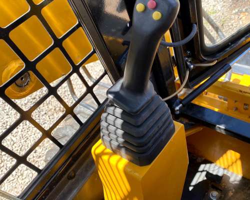 Minicargadora 50hp Sinomach 255f Cerrada A/A
