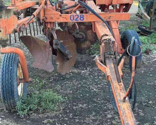 Arado de Reja 5/14 con Peines Crucianelli