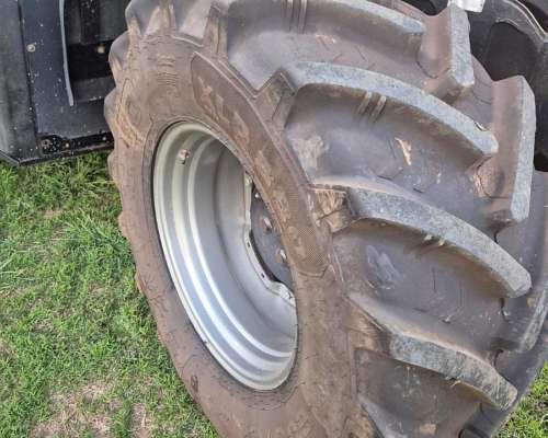 Case Magnum 260, Duales 520/85 R42