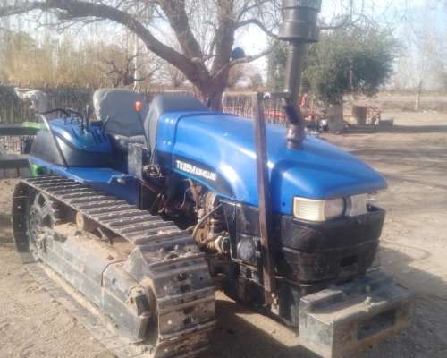 Tractor New Holland TK 85 con Orugas