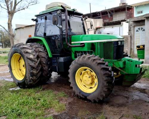 Tractor John Deere 7505 año 2004.
