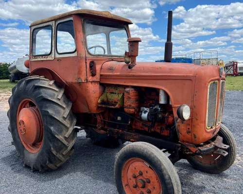 Tractor Fiat Someca 55 con Toma de Fuerza