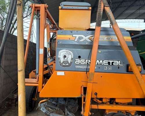 Agrometal TX Mega 2042 Doble Fertilización, año 2013