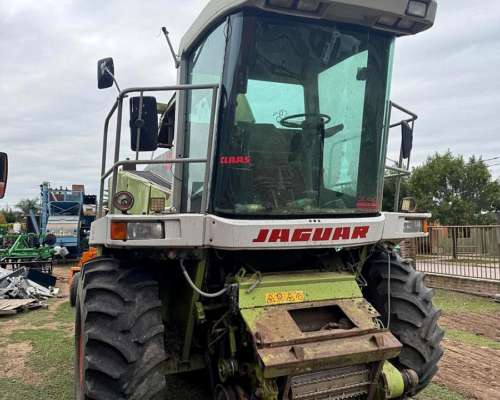 Claas Jaguar 860 – Picadora Autopropulsada para Reparar