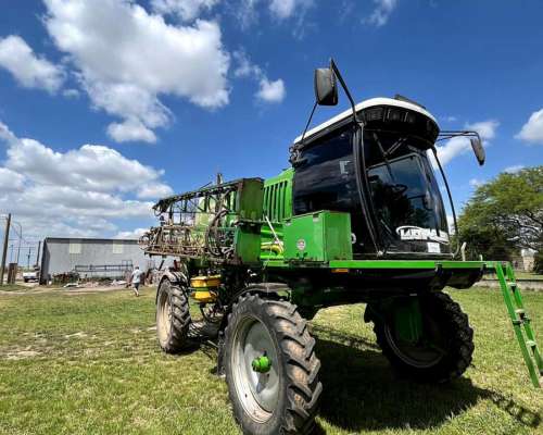 Pulverizador Metalfor 3200, año 2006, 6830 Hs de Motor,