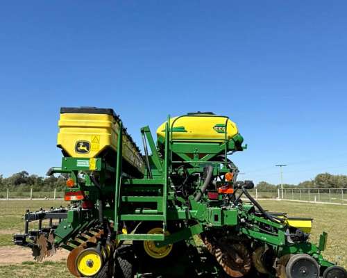 Sembradora John Deere - 1745