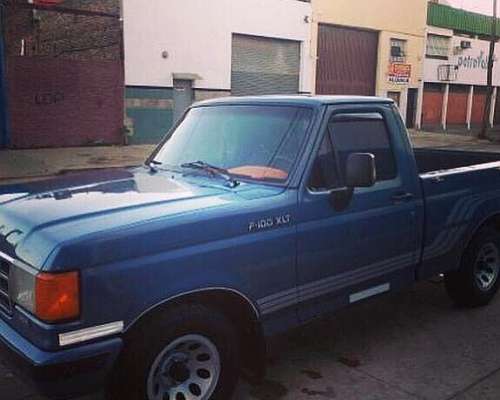 Ford F100 XLT .