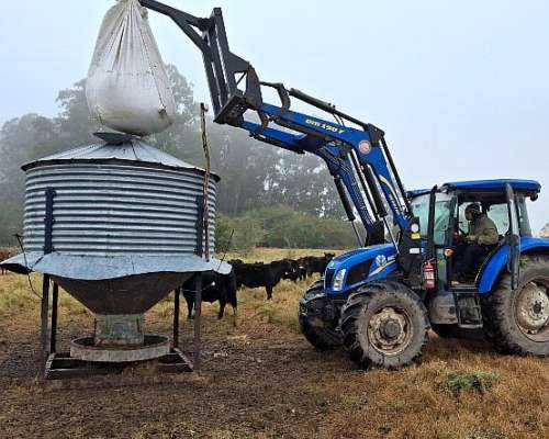 Tractor New Holland TD 5.90 4X4 Pala Frontal Omar Martin
