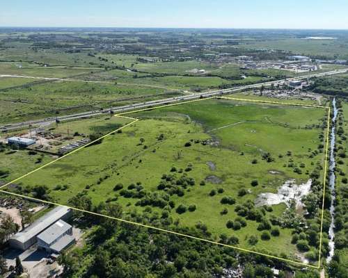 30 Has. Predio Industrial Sobre Ruta 9 en Campana