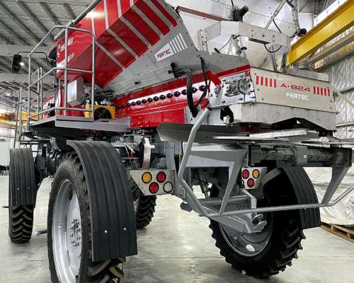 Fertilizadora Autopropulsada Fertec A824