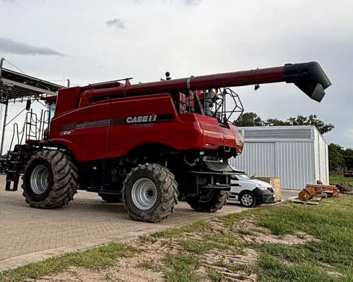 Cosechadora Caseih Axial Flow 8230 año 2014