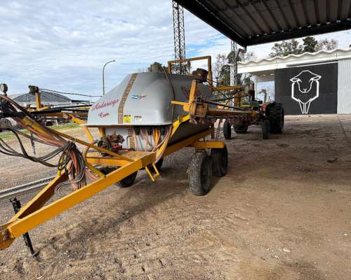Pulverizador Praba de 3000 Lts