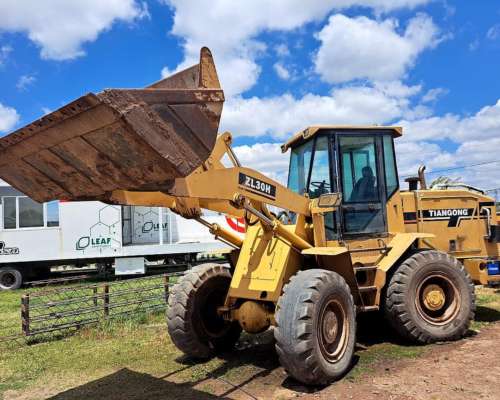 Pala Cargadora Cuchara 2 Mts Motor 160 HP