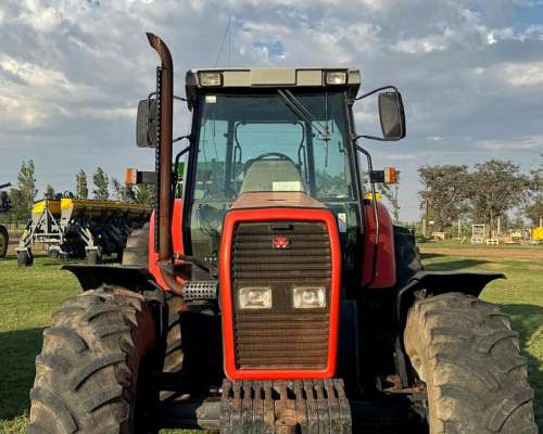 Tractor Massey Ferguson 680 año 2004 NO Tomo Usado