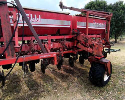 Crucianelli Gringaiv Modelo 2005 de 16 a 52 Doble Fertilizac