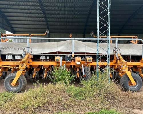Sembradora Agrometal TX Mega 16/52 Fert Lateral y Monitor