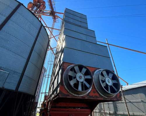 Vendo 4 Silos Aereos de 240 TN