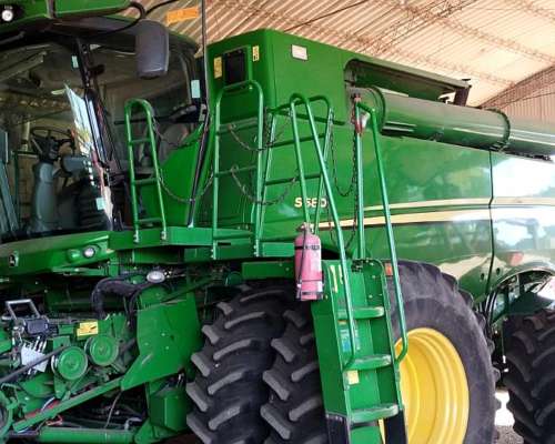 John Deere S680 Prodrive, 4 X 4, con Draper 40 Pies