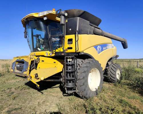 Cosechadora New Holland CR 9060 - 2015