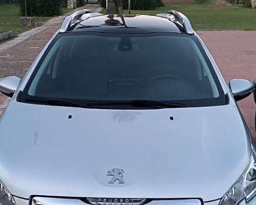 Peugeot 2008 Feline 1.6 2018 90.600km 1 Mano $17.599.000 R/M