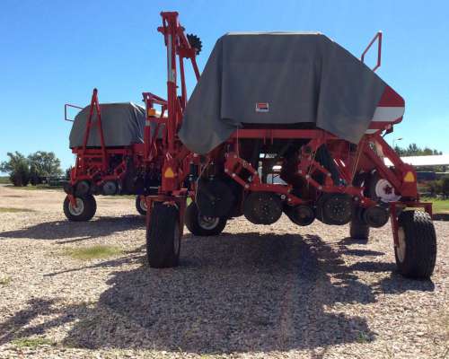 Sembradora Crucianelli Pionera de 33 a 21