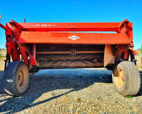 Segadora Kuhn FC 300 R de Arrastre