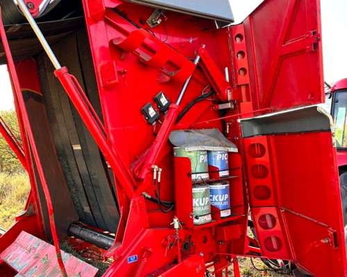 Rotoenfardadora 5887 con Atador de RED