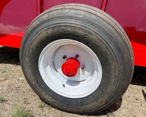 Embolsadora de Granos Aumec Equipada con Barra de Mando