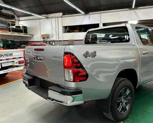 Hilux C/doble 2.8 TDI Automatica SR 4X4 0km MY2025 Orio Hnos