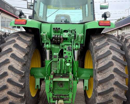 John Deere 7 210 J con Piloto