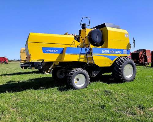 Cosechadora New Holland TC 5090
