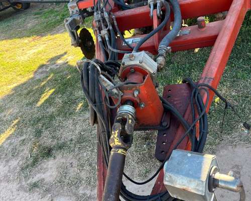 Sembradora Apache 18000 37 Lineas