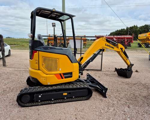 Excavadora Sobre Orugas Liugong CLG 9027f ZTS - 0,08 M3