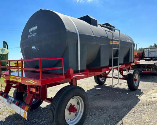 Acoplado con Tanque Plástico - 8.000lts - de Arequito