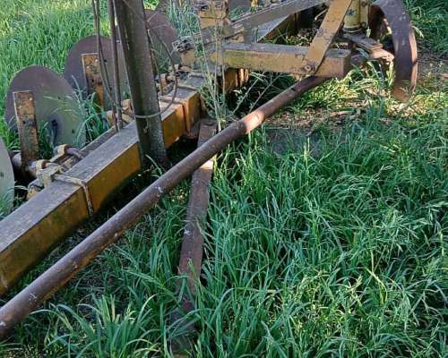 Arado de 8 Discos Agrometal