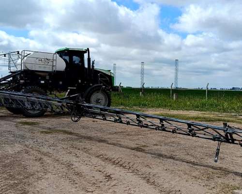 Pulverizadora Metalfor 7040 2015 - 32 MT - Piloto Plantium