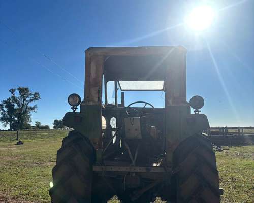 Tractor Deutz año 1979 . con Batería