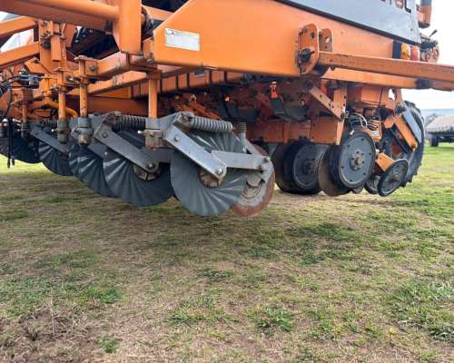 Agrometal TX Mega 16 a 42, año 2010, Fertilización Simple.