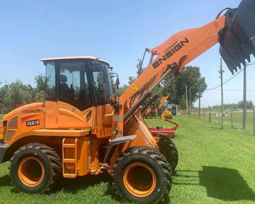 Pala Cargadoras Ensign YX618