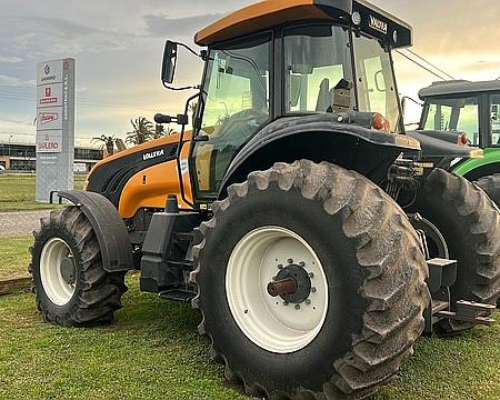 Tractor Marca Valtra BT 170