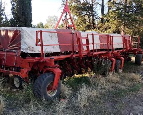 Sembradora Giorgi Precisa de 18 a 52 - Neumatica Monosem