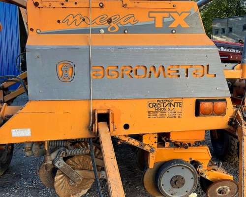 Sembradora Agrometal TX Mega 13 a 52 Doble Ferti