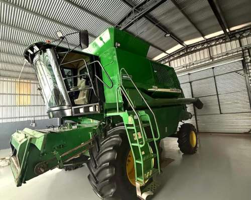 Cosechadora John Deere 1550 25 Pies - año 2004 - Usada.