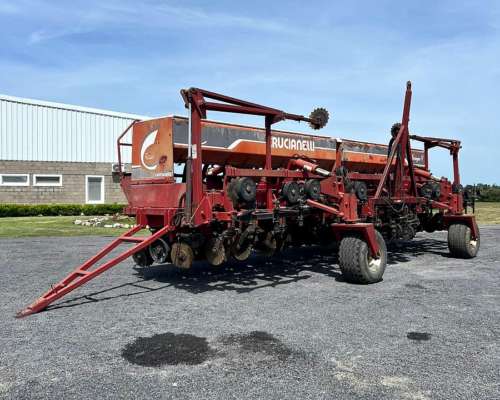 Sembradora Crucianelli Gringa V de 16 a 52