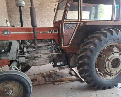 Tractor Massey Ferguson 1088