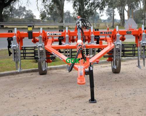 Descompactador de Suelo M3600. Secman