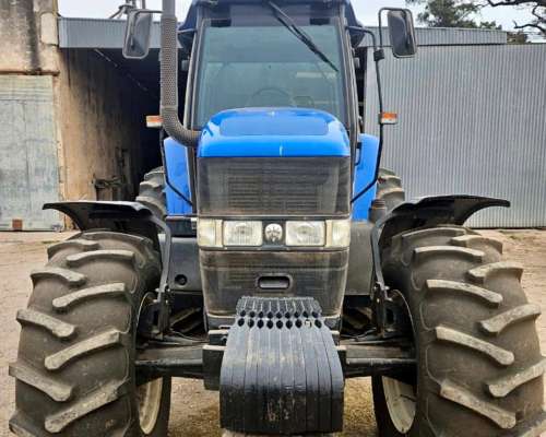Vendo New Holland TM7020